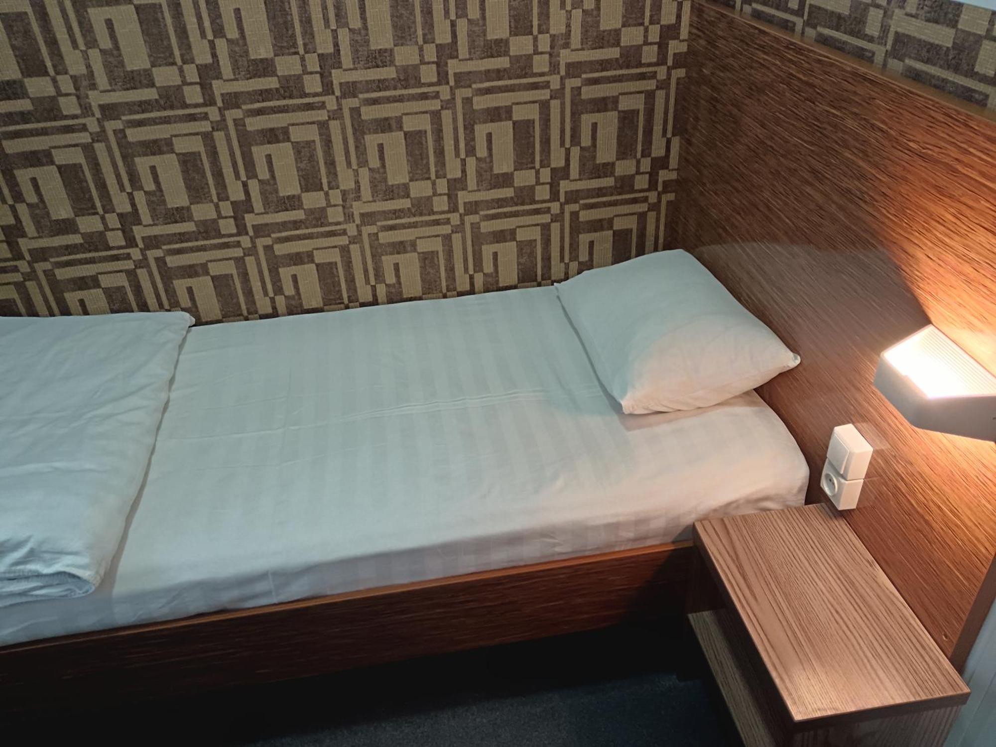 Sakura Inn Fergana Exteriör bild
