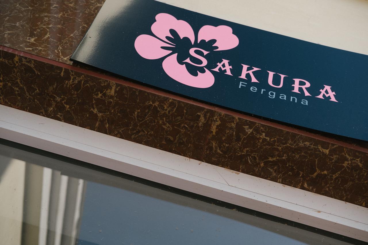 Sakura Inn Fergana Exteriör bild