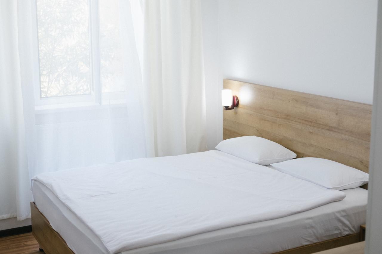 Sakura Inn Fergana Exteriör bild